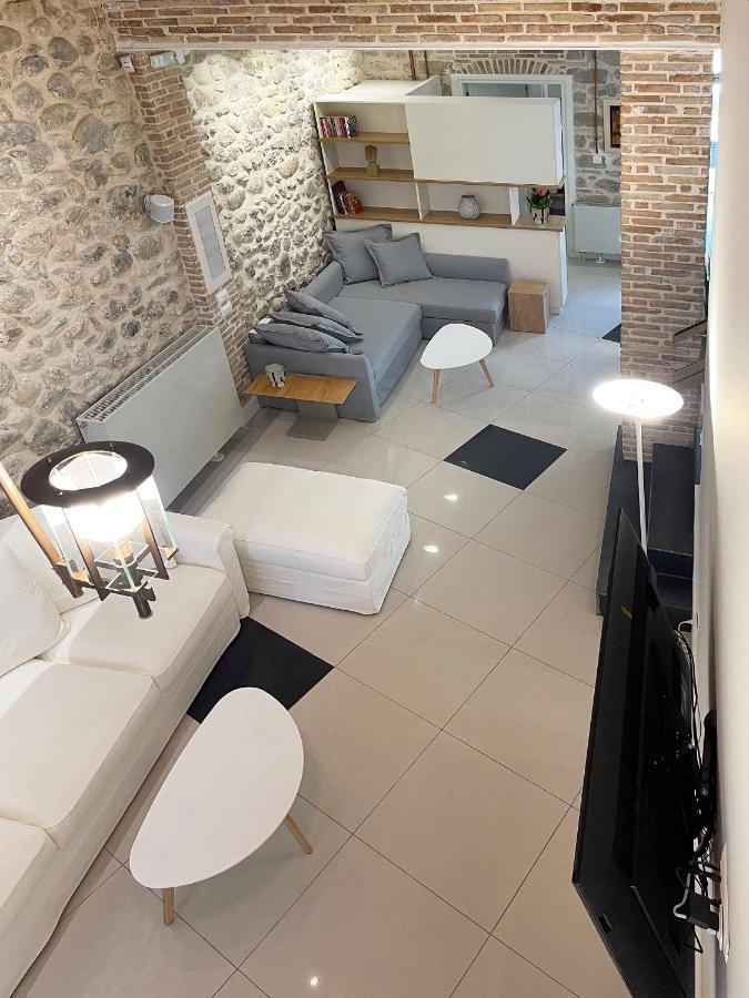 Blue Domino Luxury City Villa Patras Exterior photo